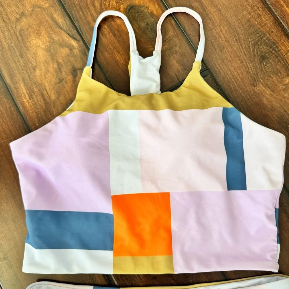Color Block Bikini Set - Picture 3 of 9